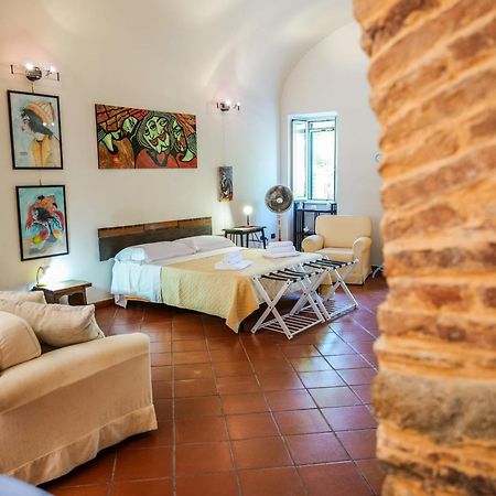 Umberto 25 Bed & Breakfast Santo Stefano di Camastra Dış mekan fotoğraf